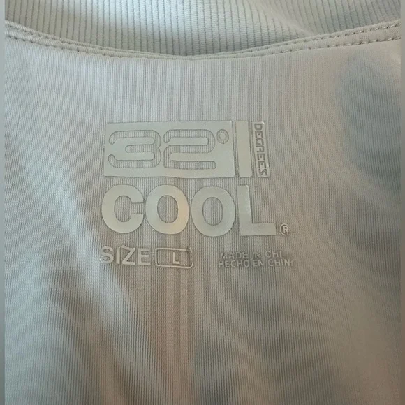 Two 32 Degrees Active Rib Bra Tank - Picture 6 of 10